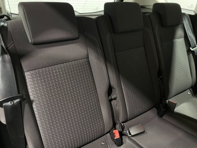 2025 Ford C-max