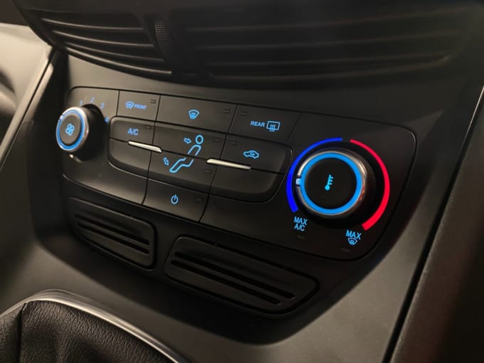 2025 Ford C-max