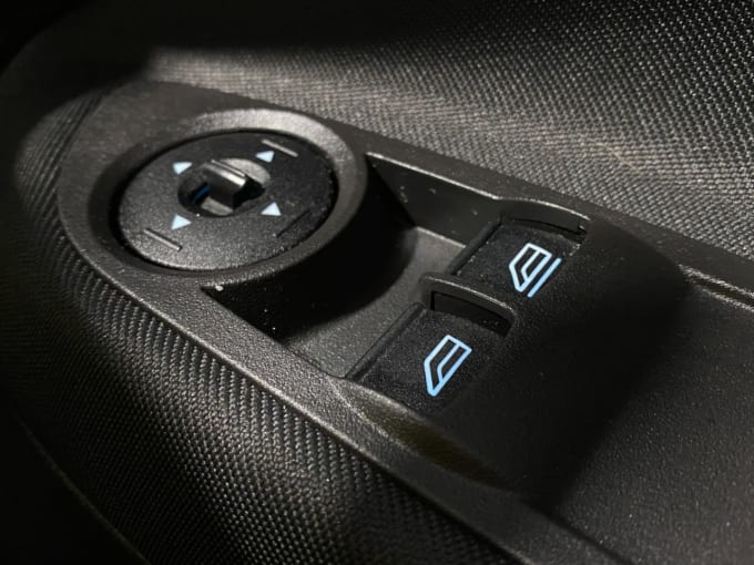 2025 Ford C-max