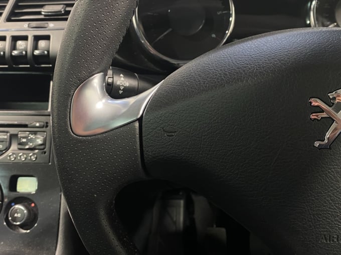 2025 Peugeot 3008