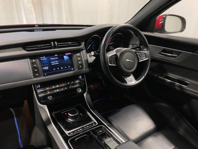 2025 Jaguar Xf
