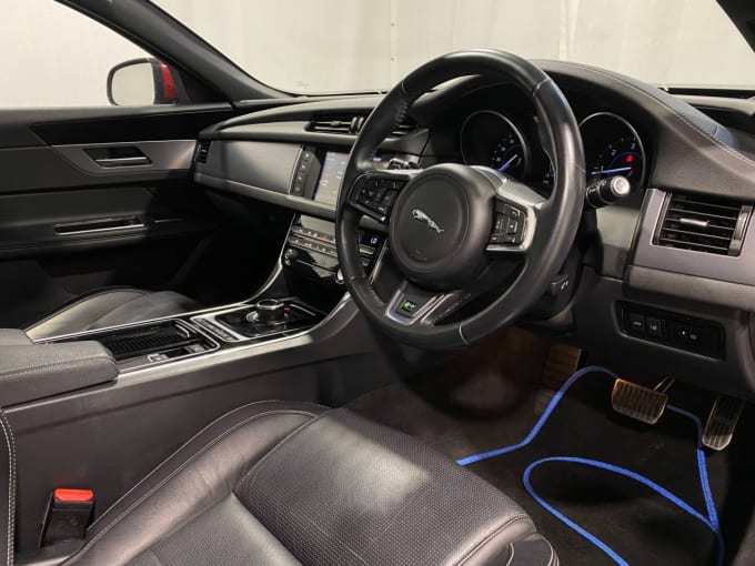 2025 Jaguar Xf