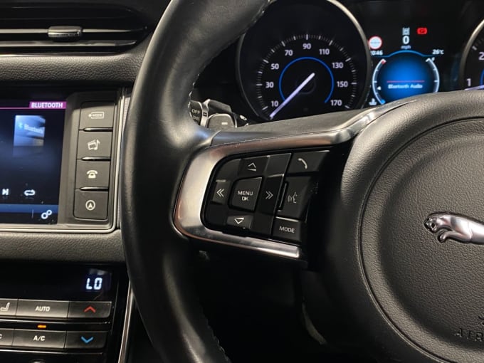 2025 Jaguar Xf