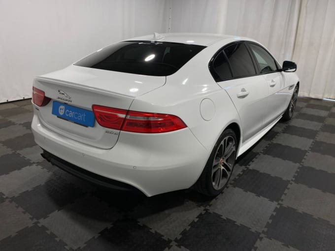 2016 Jaguar Xe