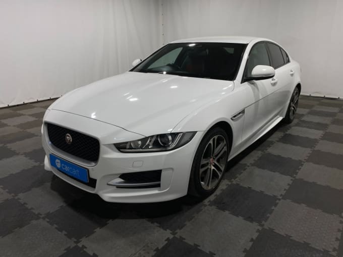 2016 Jaguar Xe