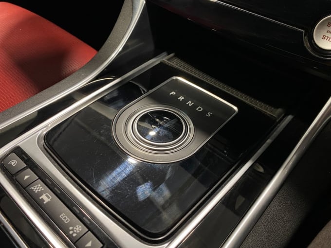 2016 Jaguar Xe