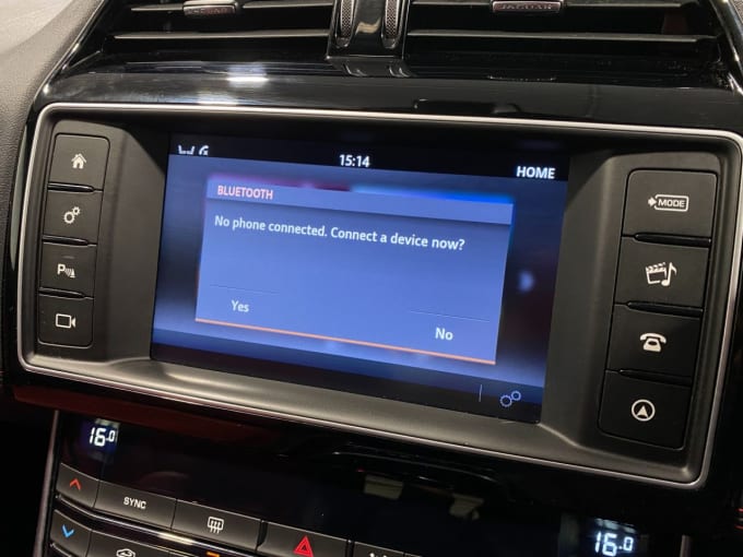 2016 Jaguar Xe