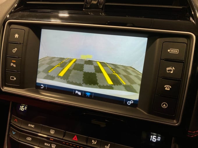 2016 Jaguar Xe