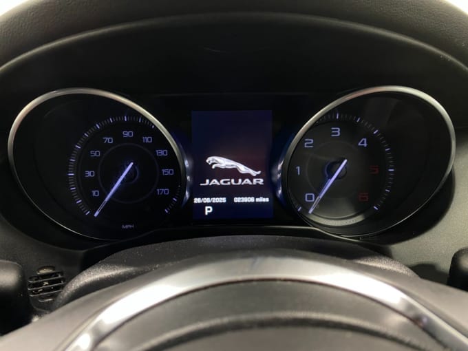 2016 Jaguar Xe