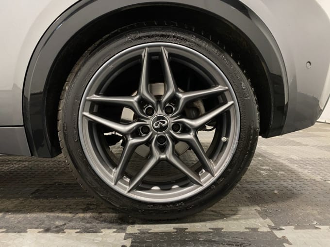 2025 Infiniti Q30