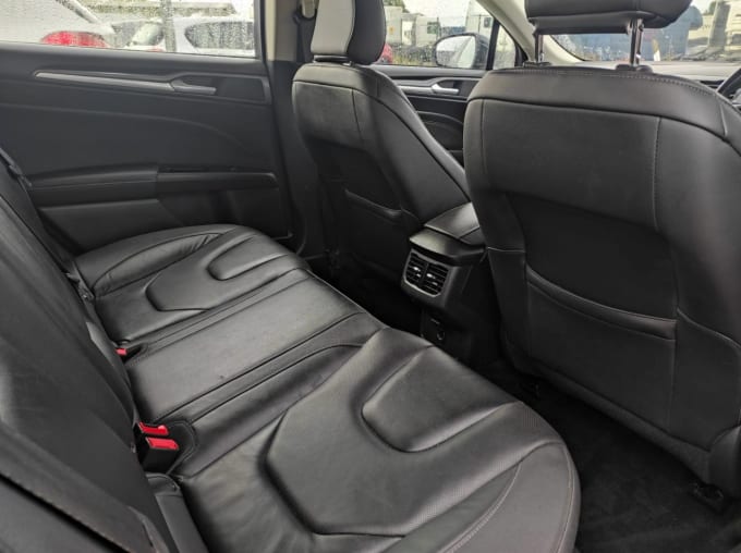 2025 Ford Mondeo