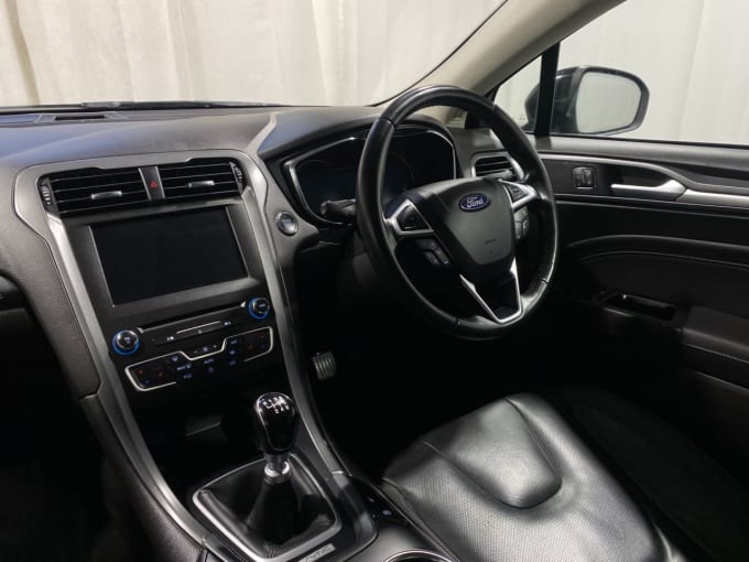 2025 Ford Mondeo
