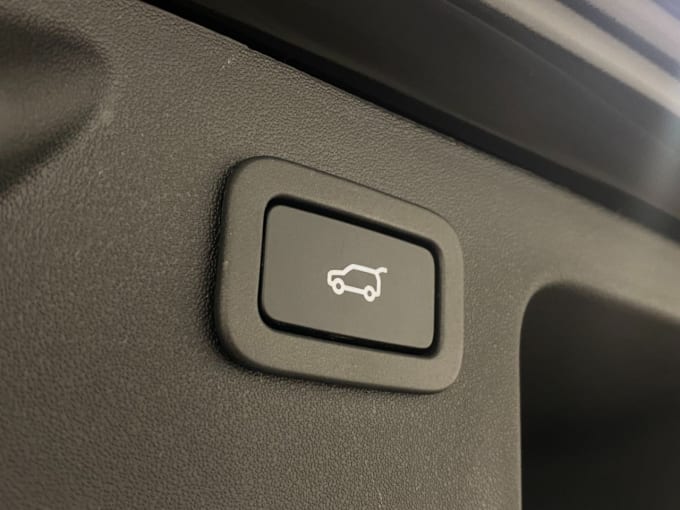 2025 Land Rover Discovery Sport