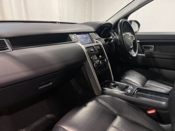 2025 Land Rover Discovery Sport