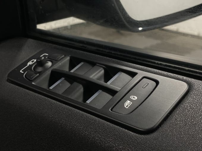 2025 Land Rover Discovery Sport