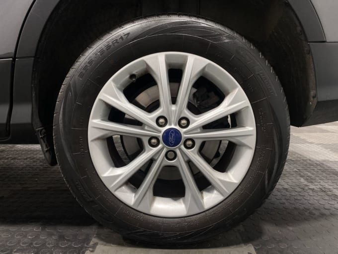 2025 Ford Kuga
