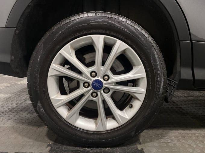 2025 Ford Kuga