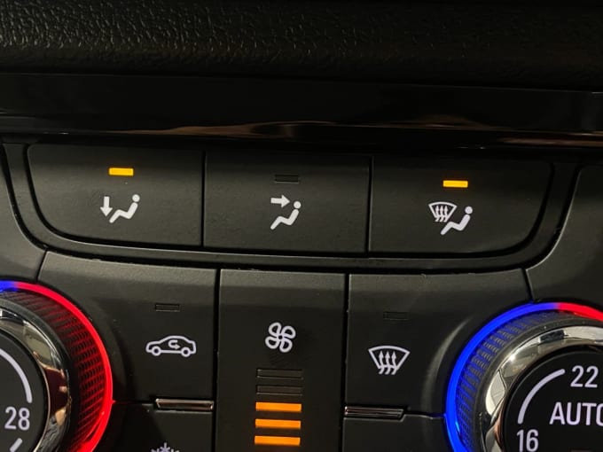 2025 Vauxhall Mokka X