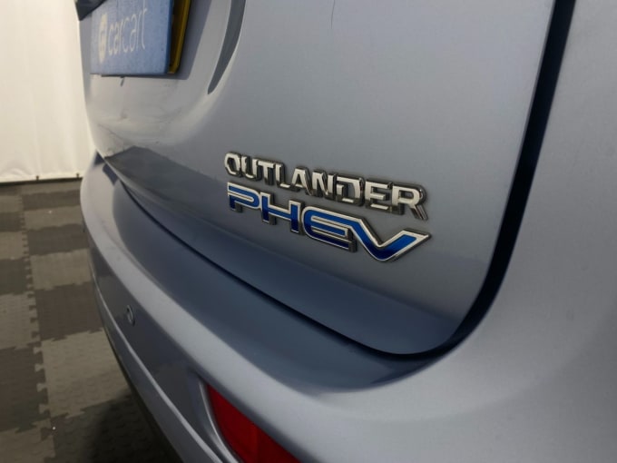 2025 Mitsubishi Outlander