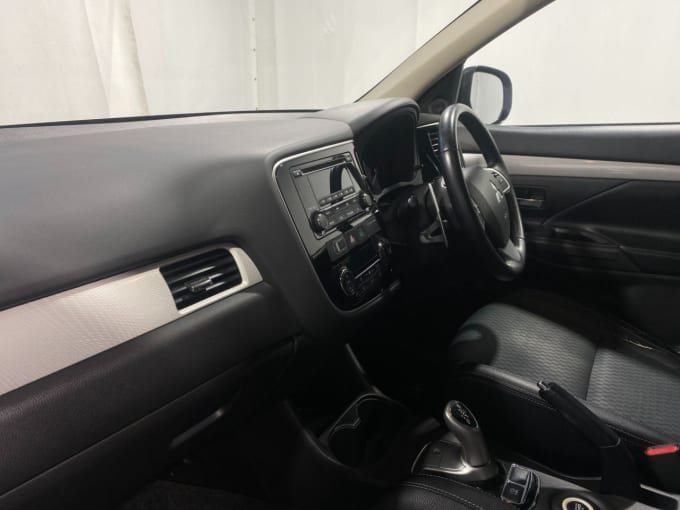 2025 Mitsubishi Outlander