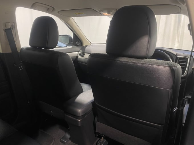 2025 Mitsubishi Outlander