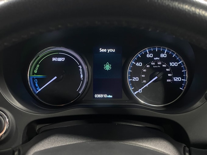 2025 Mitsubishi Outlander