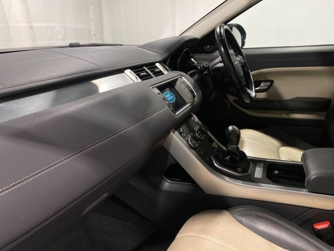 2025 Land Rover Range Rover Evoque
