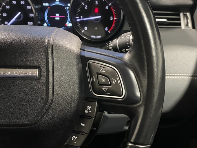 2025 Land Rover Range Rover Evoque