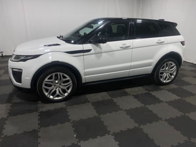 2025 Land Rover Range Rover Evoque