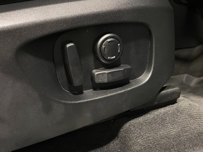 2025 Land Rover Discovery Sport