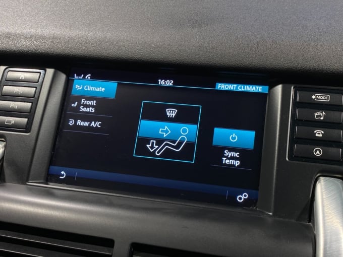 2025 Land Rover Discovery Sport