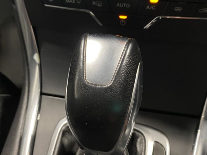 2025 Ford Galaxy