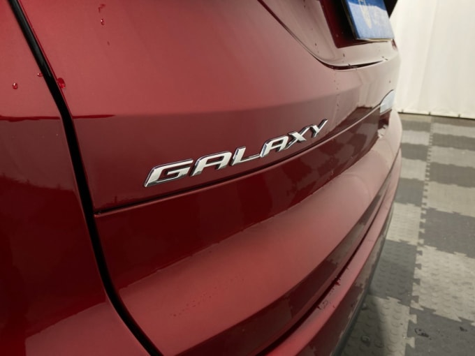 2025 Ford Galaxy