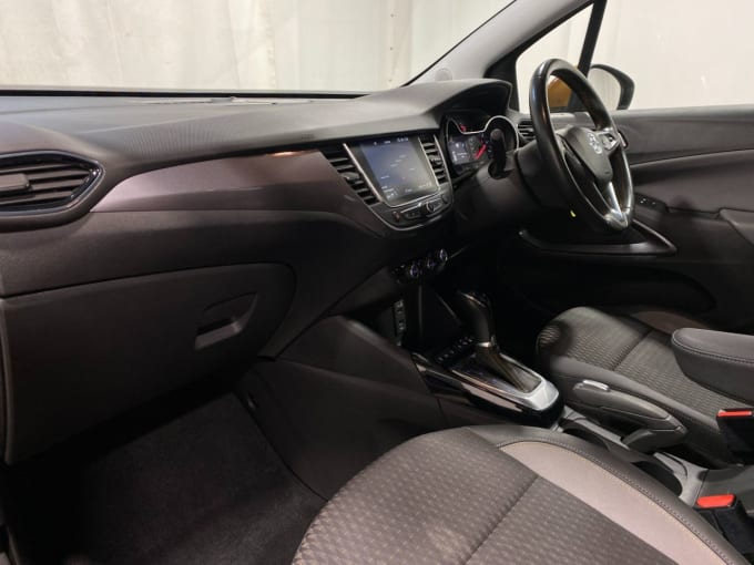 2025 Vauxhall Crossland X