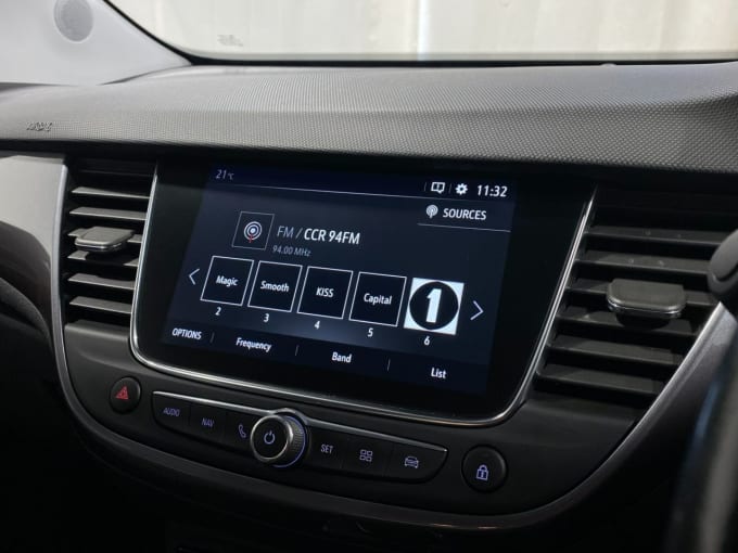 2025 Vauxhall Crossland X