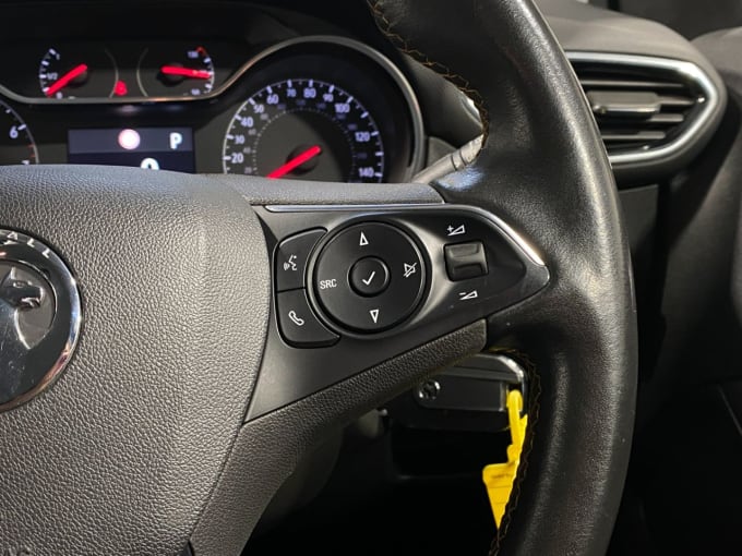 2025 Vauxhall Crossland X