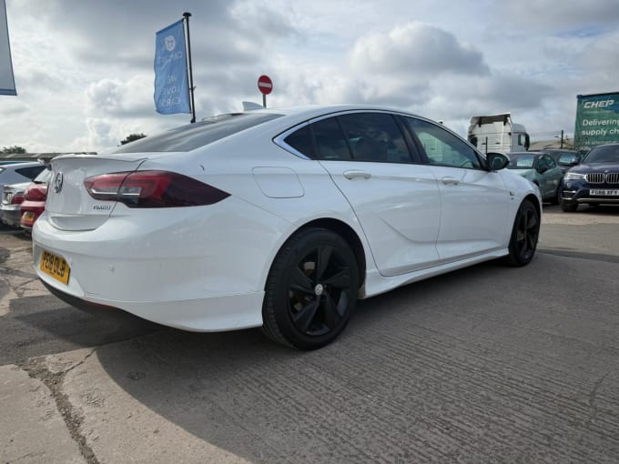 2025 Vauxhall Insignia
