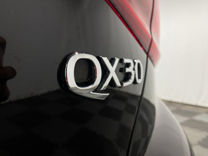 2025 Infiniti Qx30