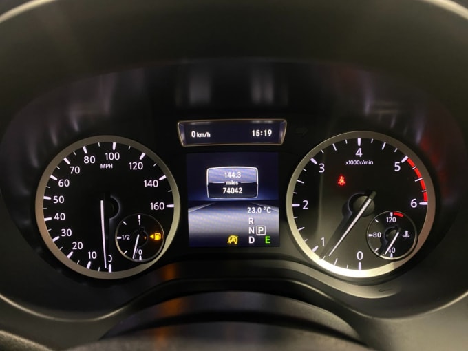 2025 Infiniti Qx30