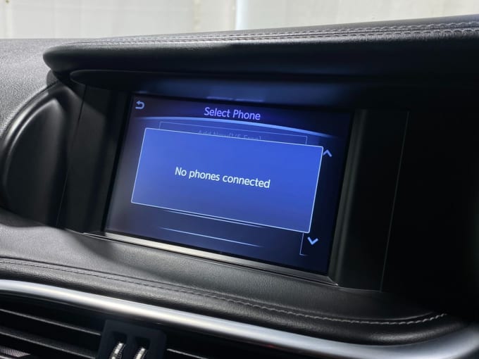 2025 Infiniti Qx30