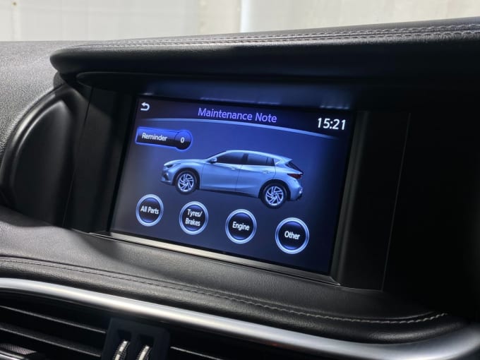 2025 Infiniti Qx30