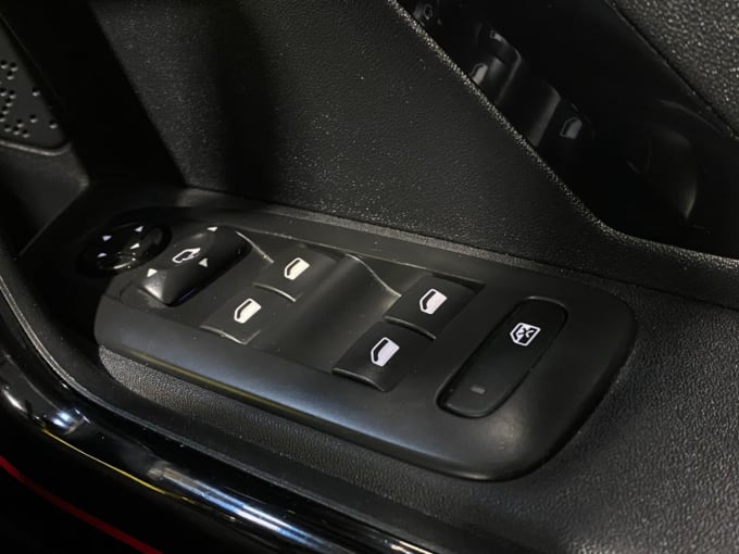 2025 Peugeot 2008