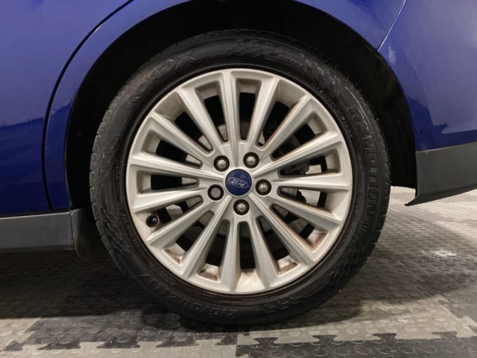 2025 Ford C-max