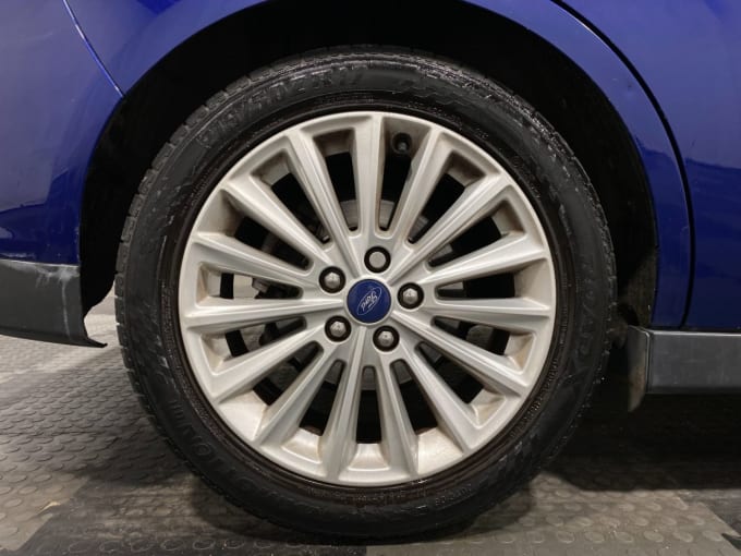 2025 Ford C-max