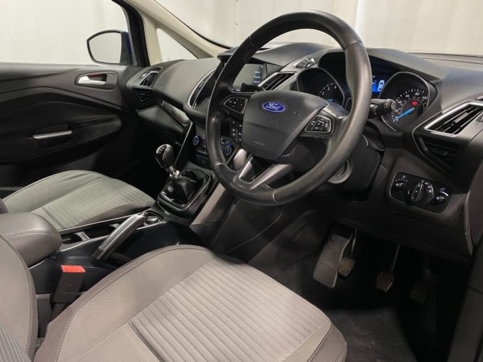 2025 Ford C-max