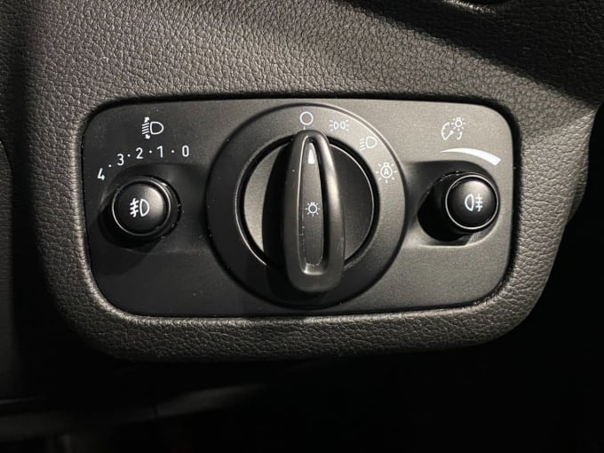 2025 Ford C-max