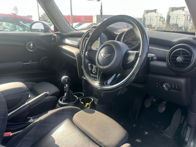 2025 Mini Hatch
