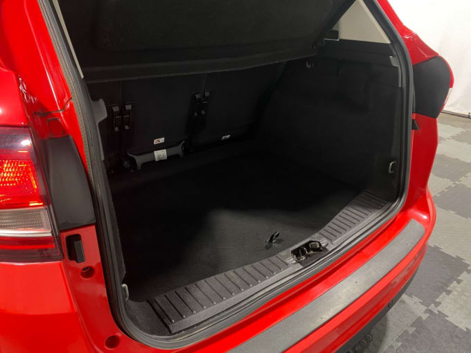 2025 Ford C-max