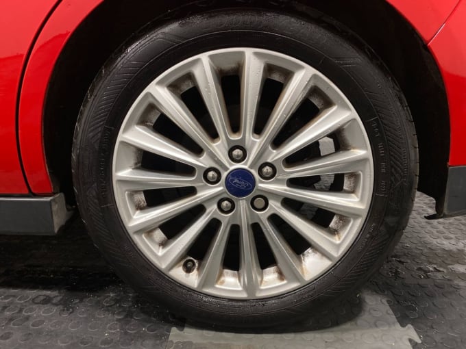 2025 Ford C-max