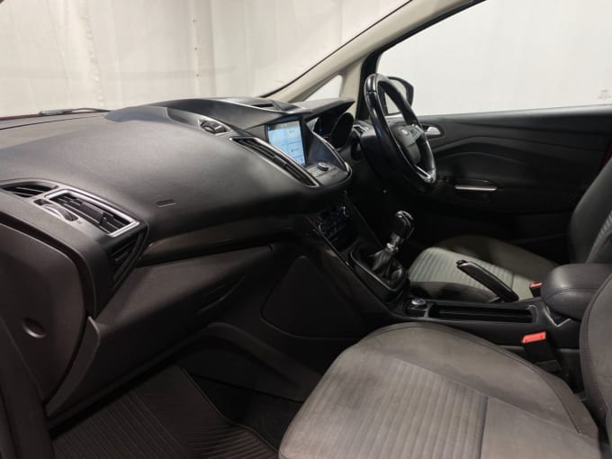 2025 Ford C-max